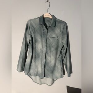 Athleta Breezy Lightweight Button Down